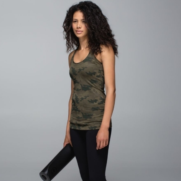 Lululemon Cool Racerback Tank Fatigue Green Camo Size 6/8 - Picture 2 of 8